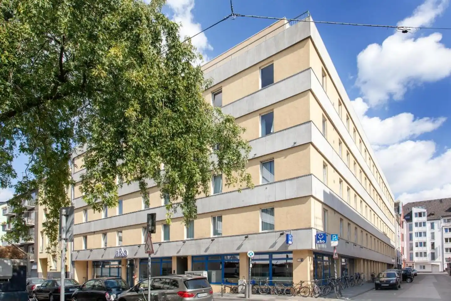 a&o Köln Neumarkt Aussenansicht