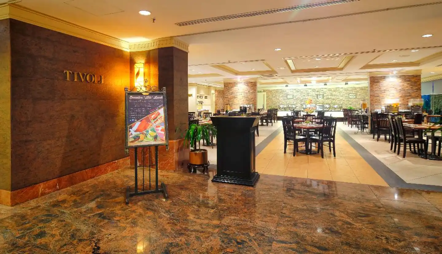 Shangri-la Bar