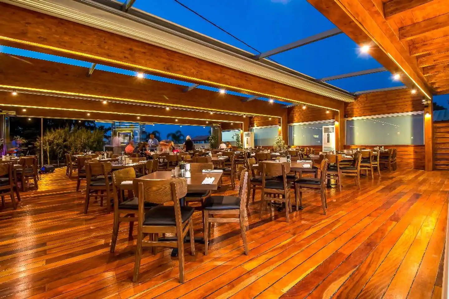 Sunny Days Apartments Hotel Restaurant