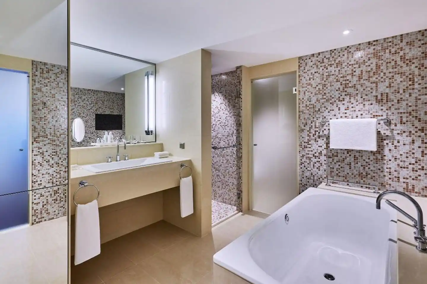 JW Marriott Hotel Frankfurt Badezimmer