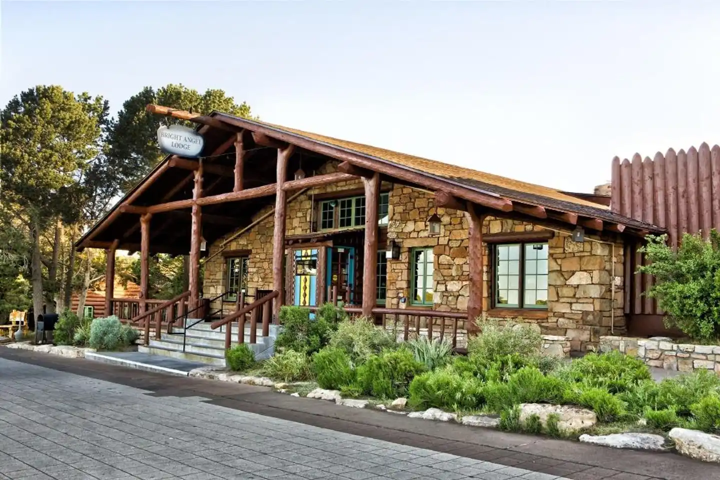Bright Angel Lodge Aussenansicht