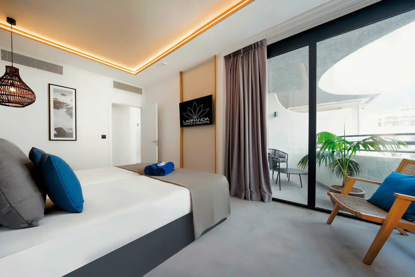 HOVIMA Suites Costa Adeje Wohnbeispiel