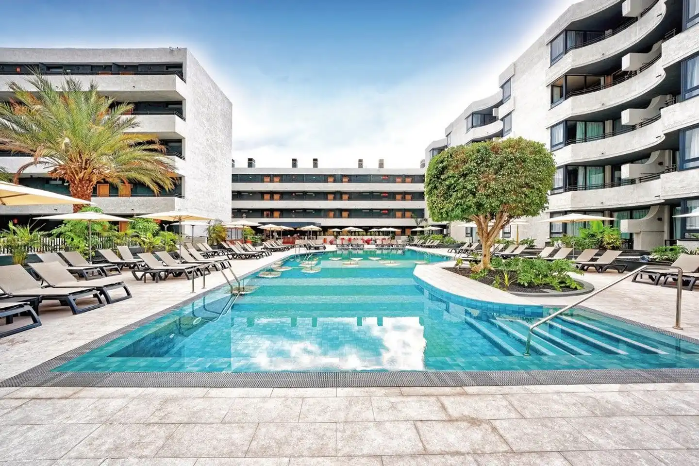 HOVIMA Suites Costa Adeje Pool