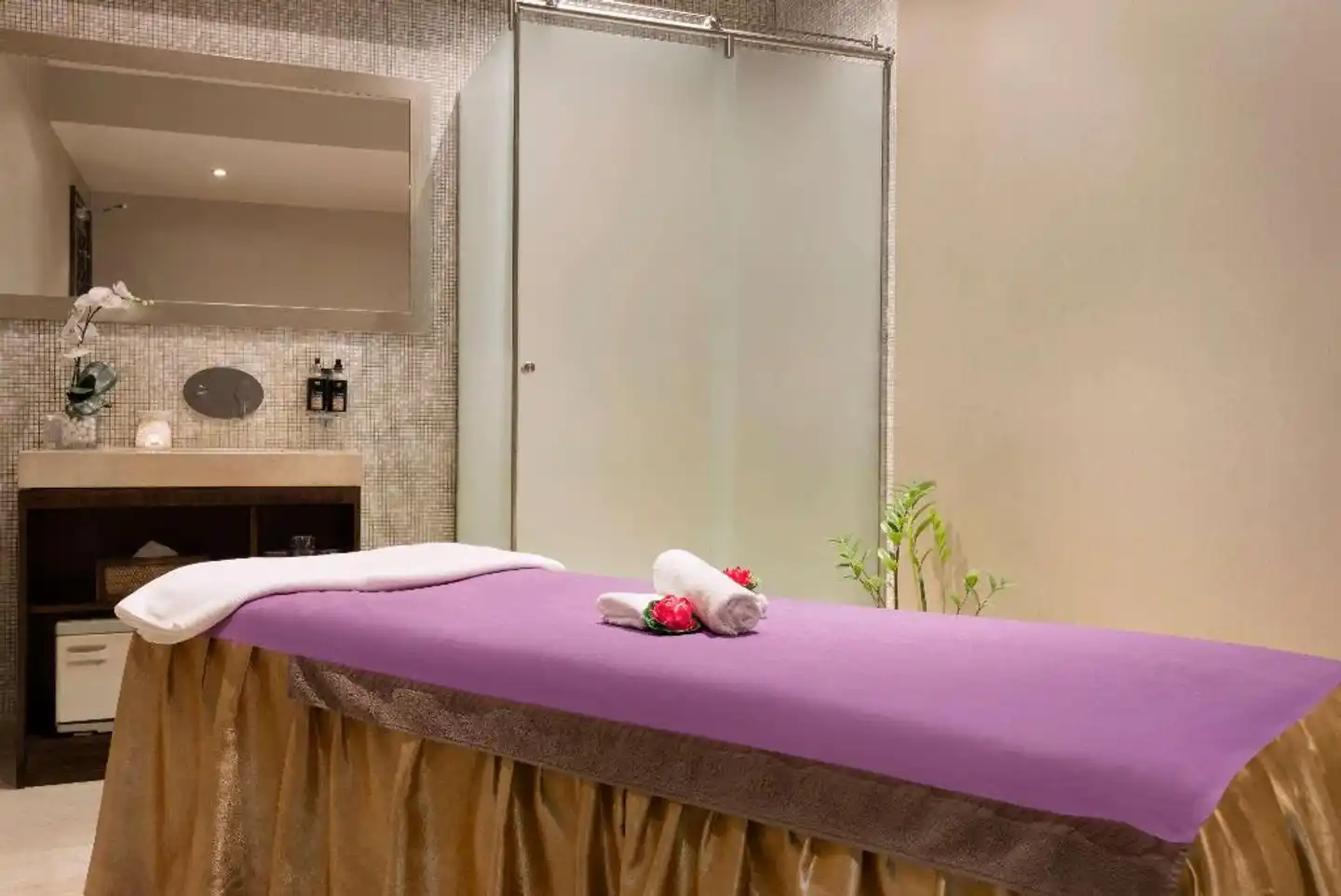 Ramada Abu Dhabi Downtown Wohnbeispiel