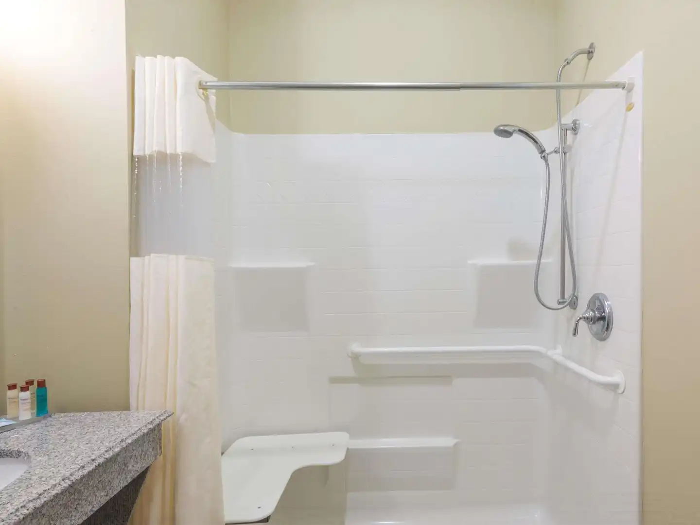 Wingate by Wyndham Lake Charles Casino Area Badezimmer