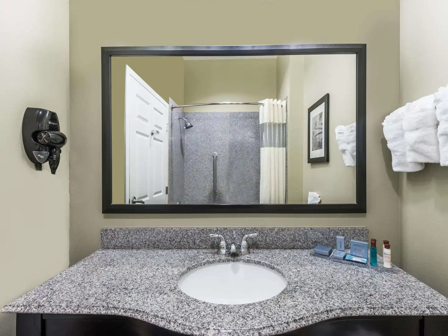 Wingate by Wyndham Lake Charles Casino Area Badezimmer