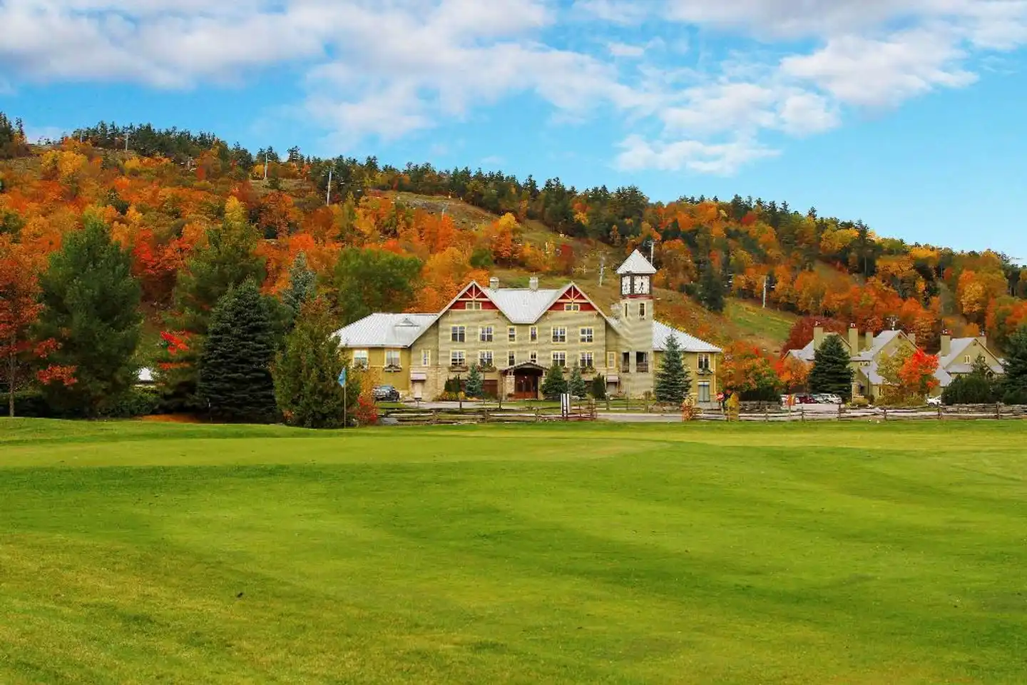Calabogie Peaks Resort Aussenansicht