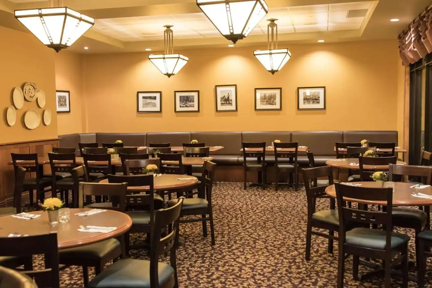 Calabogie Peaks Resort Bar