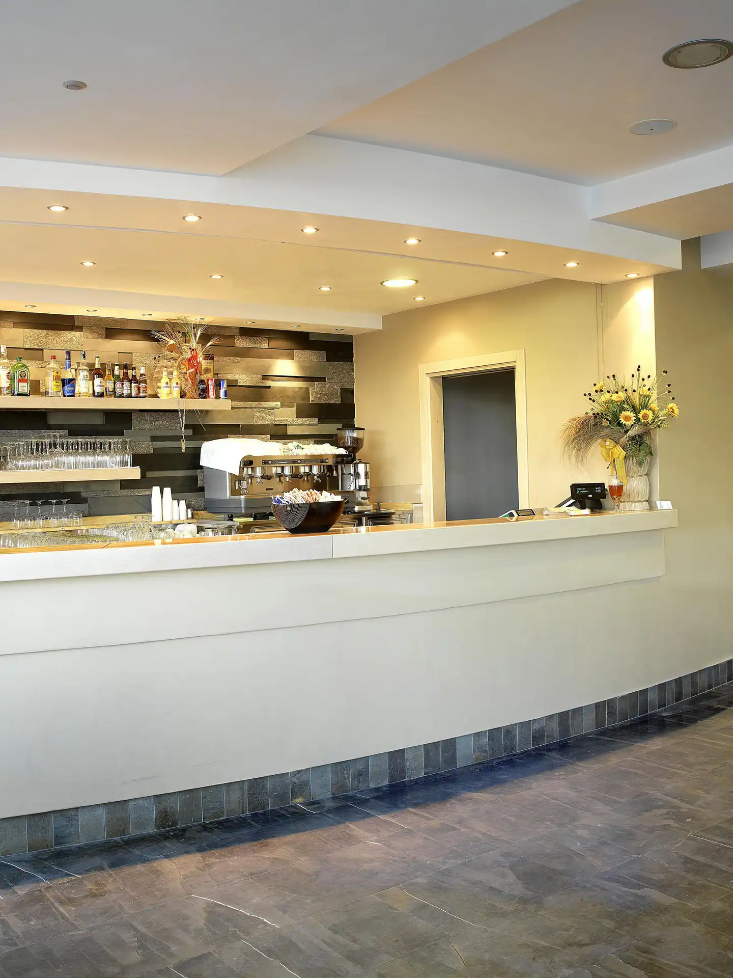 Casa Del Mar Bar