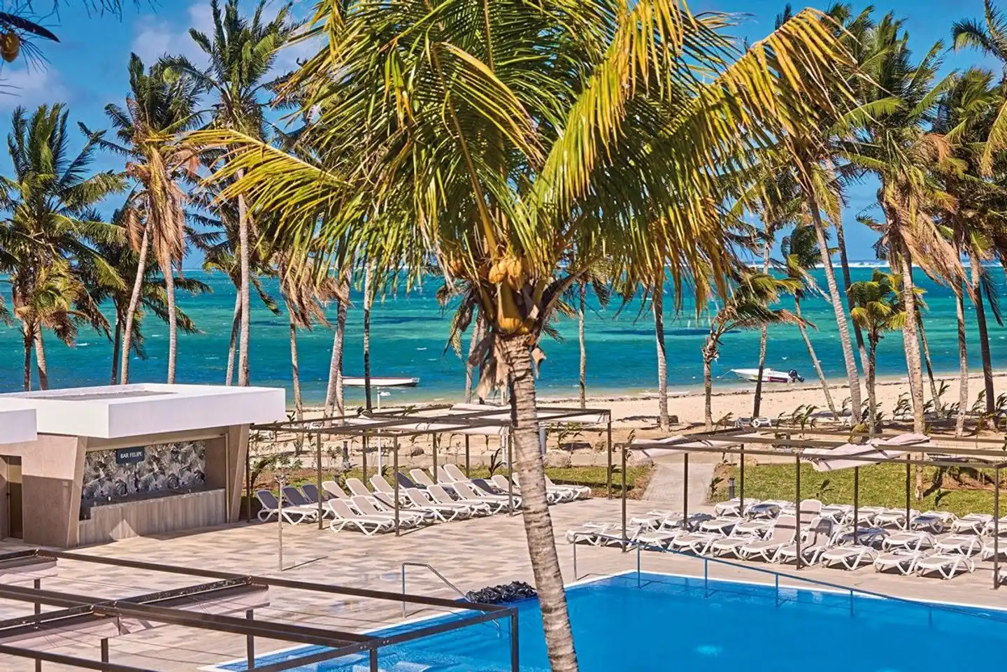 RIU Turquoise Pool