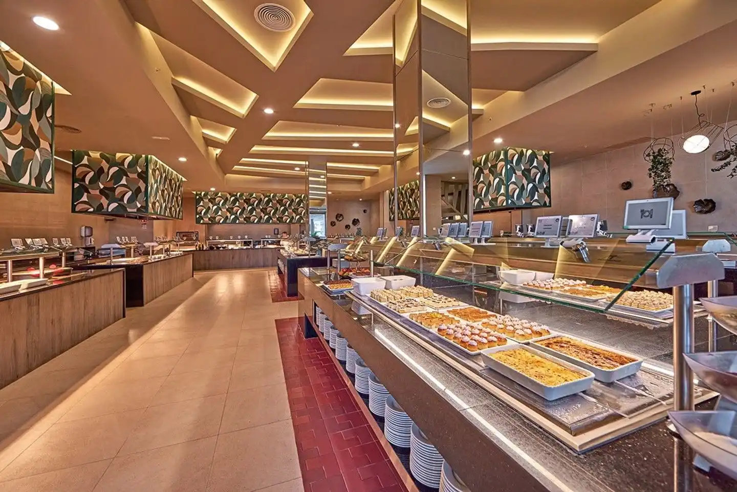 RIU Turquoise Lobby