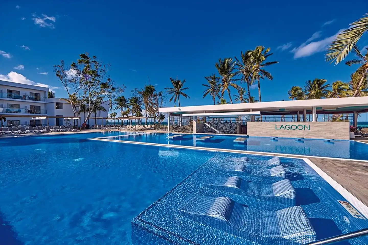 RIU Turquoise Pool