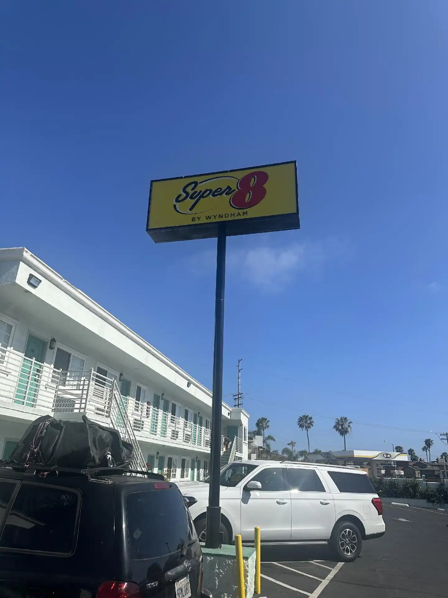 Super 8 by Wyndham Oceanside Downtown Aussenansicht