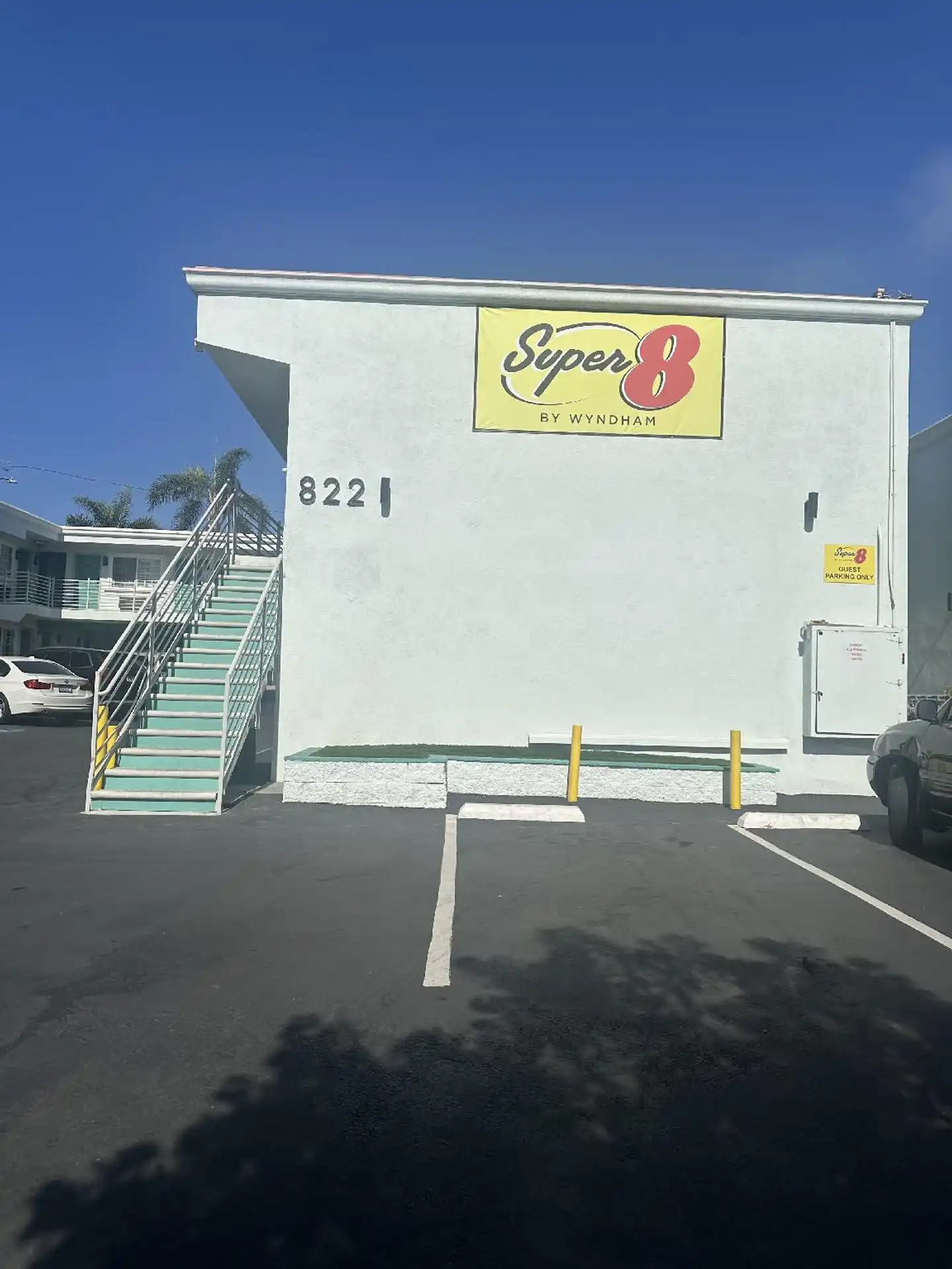 Super 8 by Wyndham Oceanside Downtown Aussenansicht