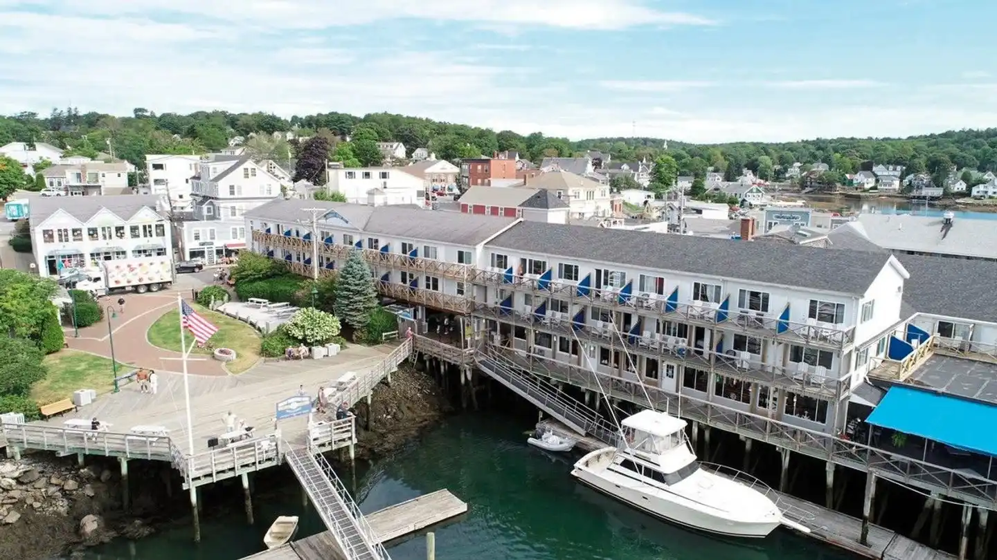 Fisherman's Wharf Inn Boothbay Harbor Aussenansicht