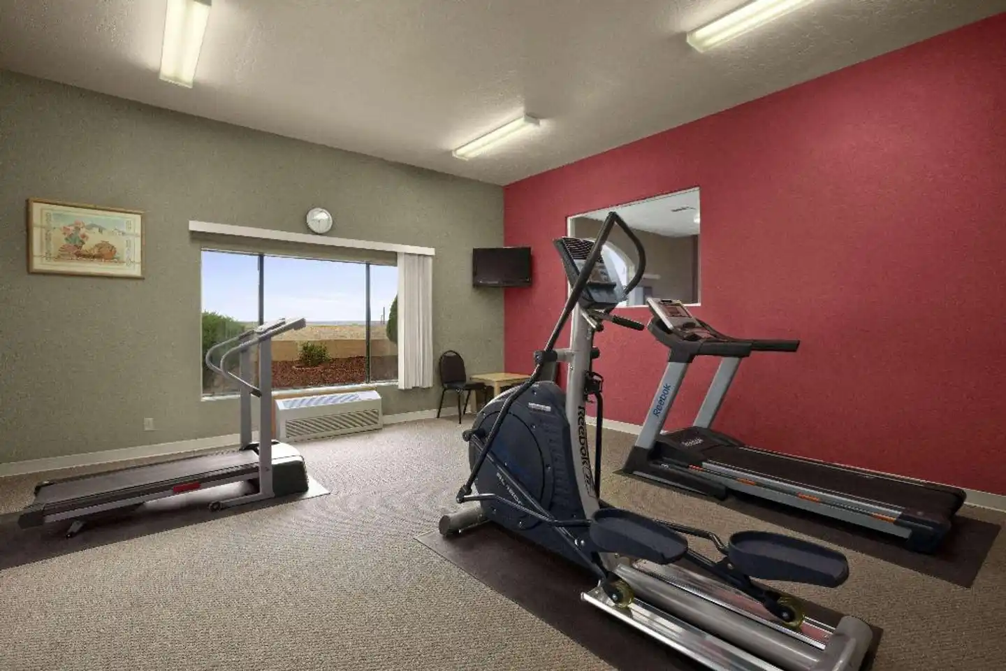 Howard Johnson Holbrook Sport und Entertainment