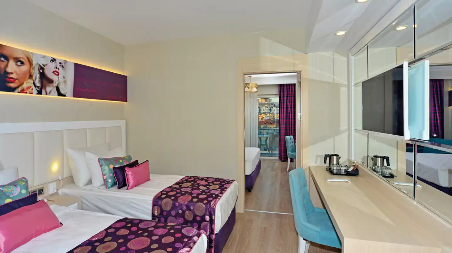 Azura Deluxe Resort & Spa Hotel Wohnbeispiel