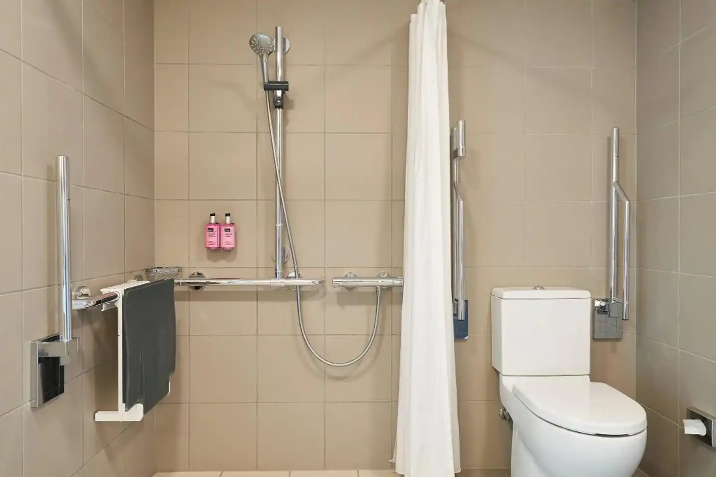 Moxy Milan Malpensa Airport Badezimmer