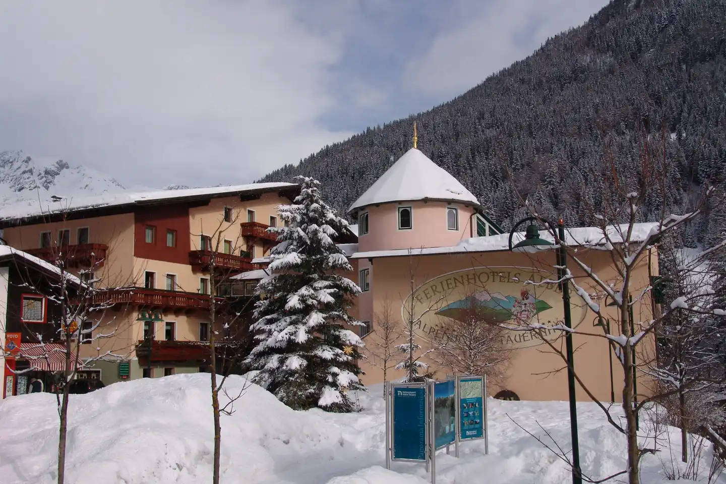 Ferienhotel Alber Tauernhof Aussenansicht