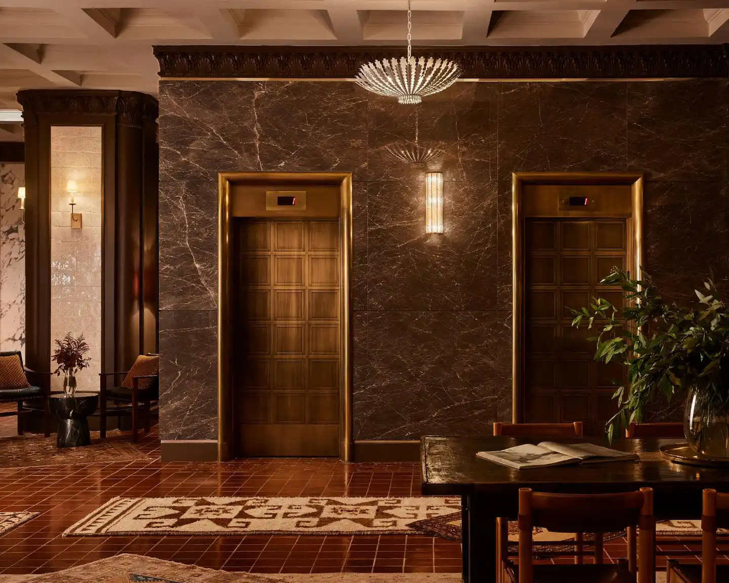 Pasadena Hotel & Pool Lobby