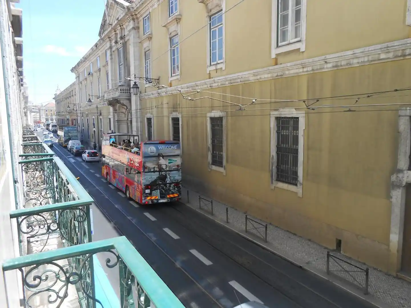 Lisbon Arsenal Suites Bar