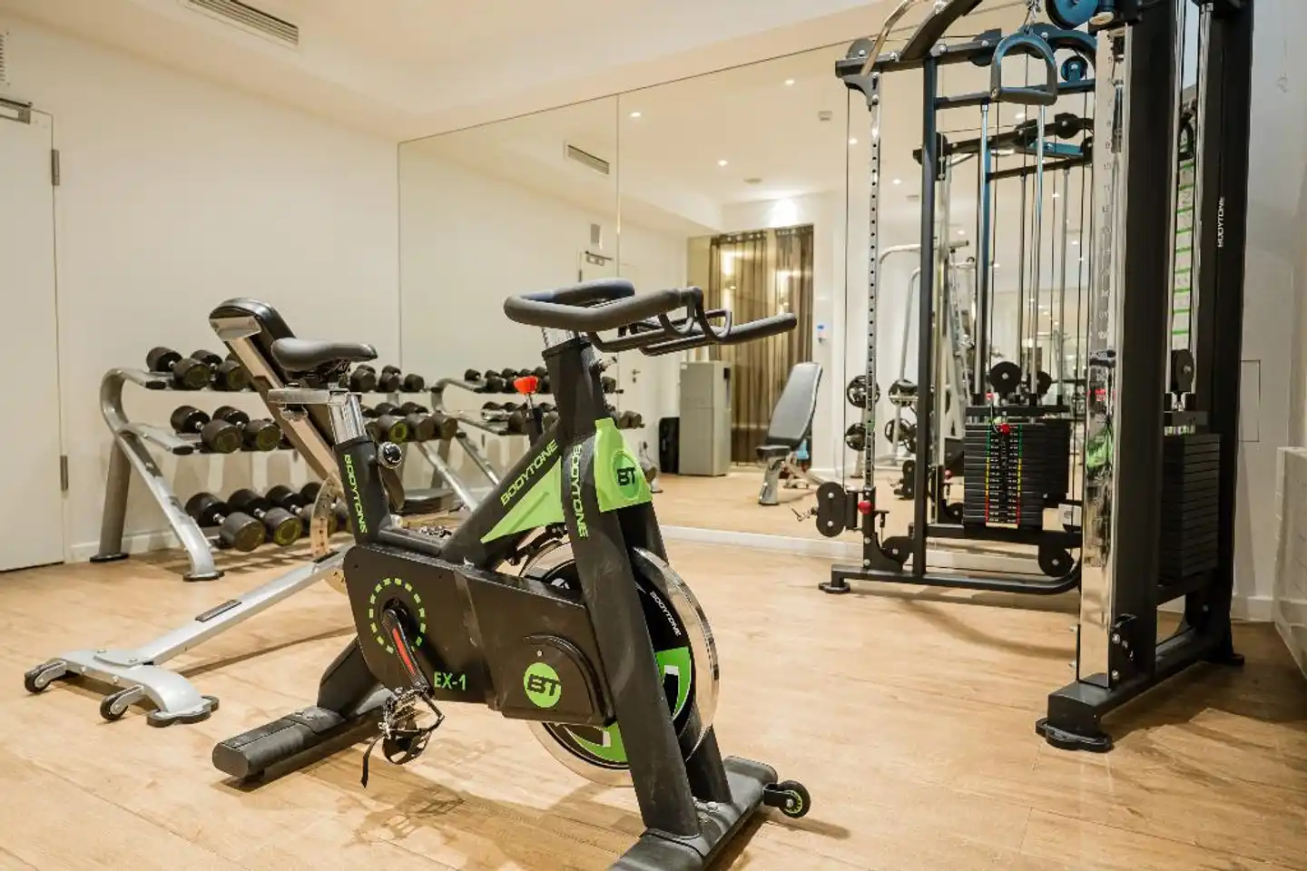 Homaris West Side Sport und Entertainment
