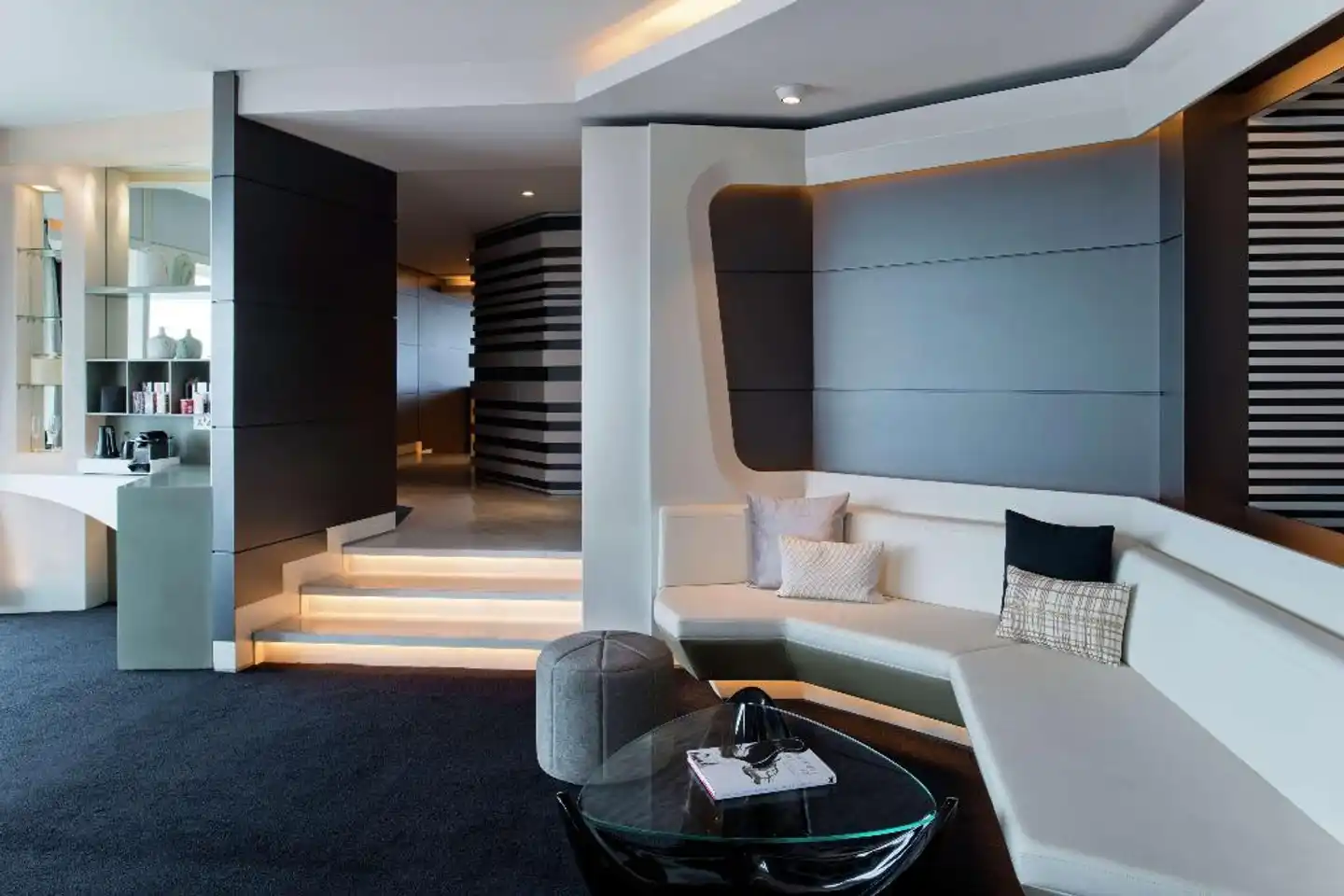 V Hotel Dubai, Curio Collection by Hilton Wellness