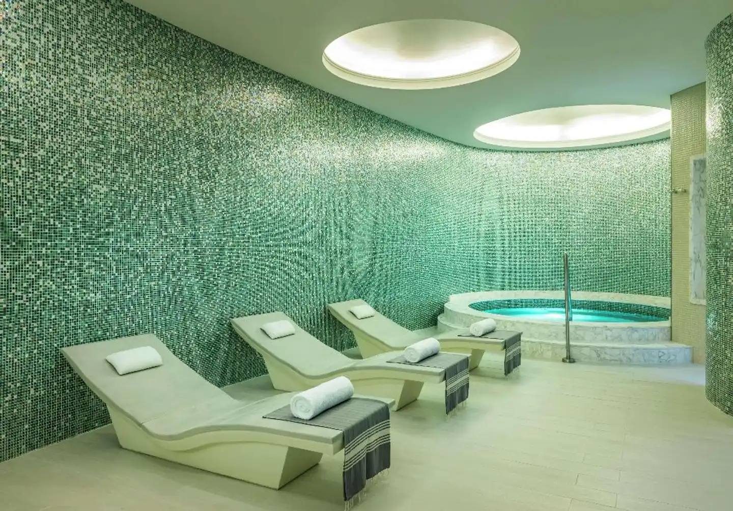 V Hotel Dubai, Curio Collection by Hilton Wellness