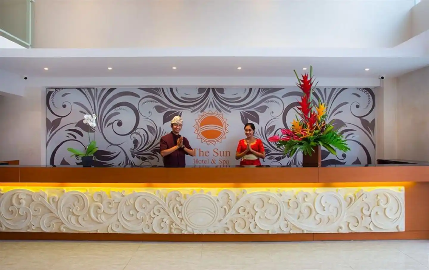 The Sun Hotel And Spa Lobby