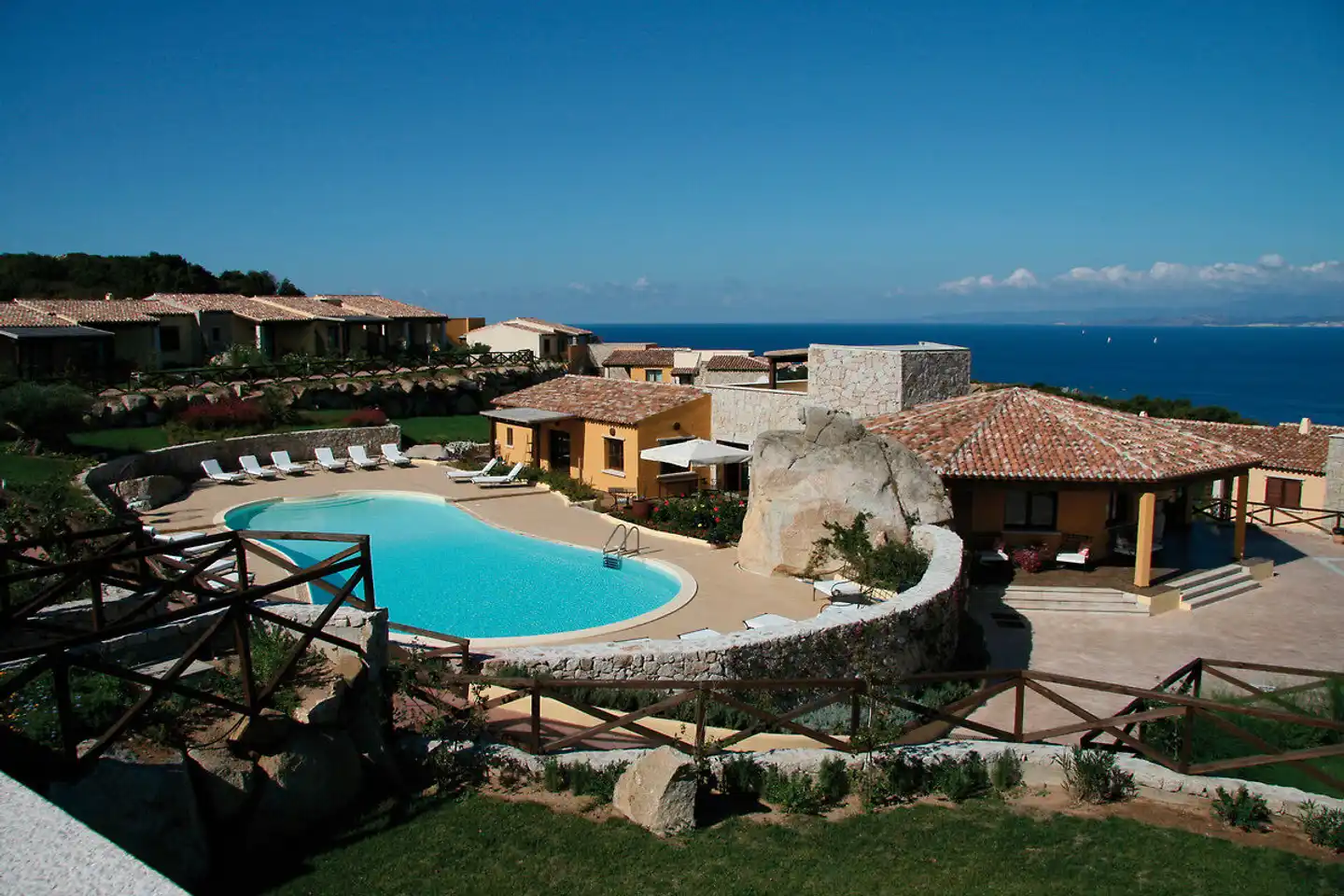 Punta Falcone Resort Aussenansicht