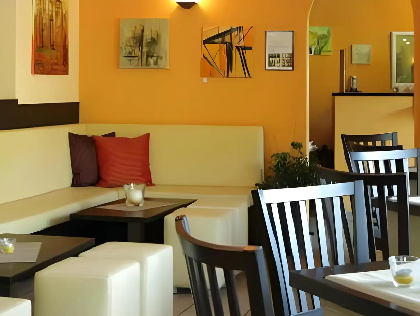 Osteria Ascona Lobby