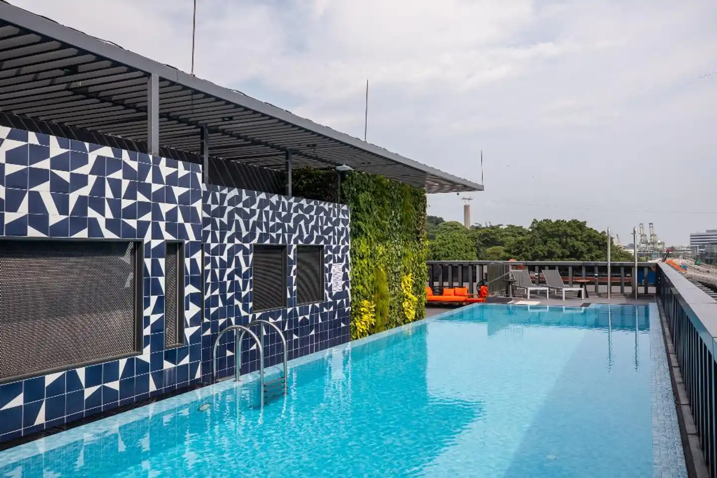 Hotel Faber Park Singapore - Handwritten Collection Pool