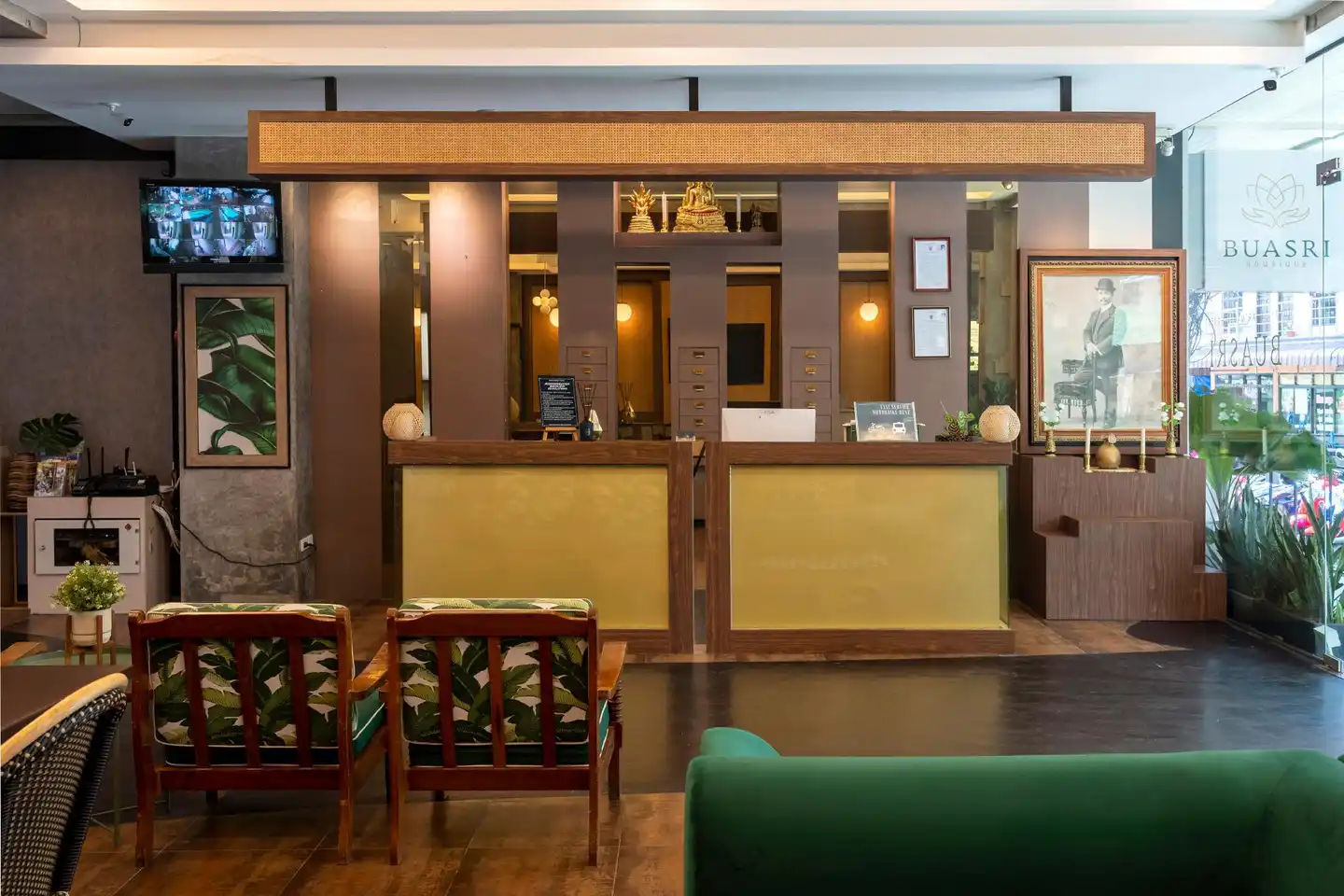 @Buasri By Ohm Lobby