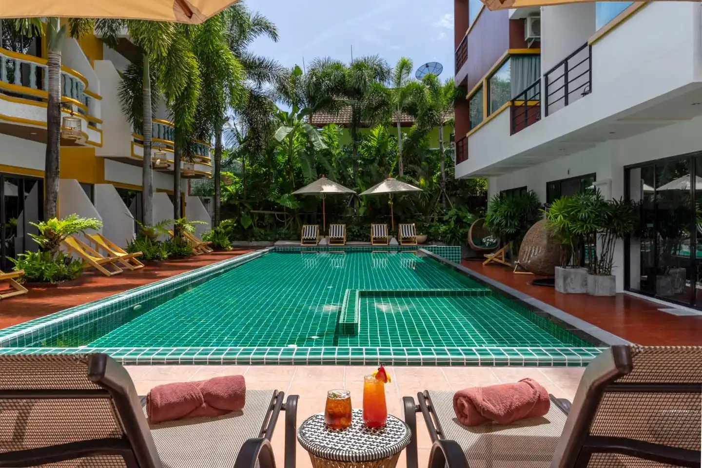 @Buasri By Ohm Pool