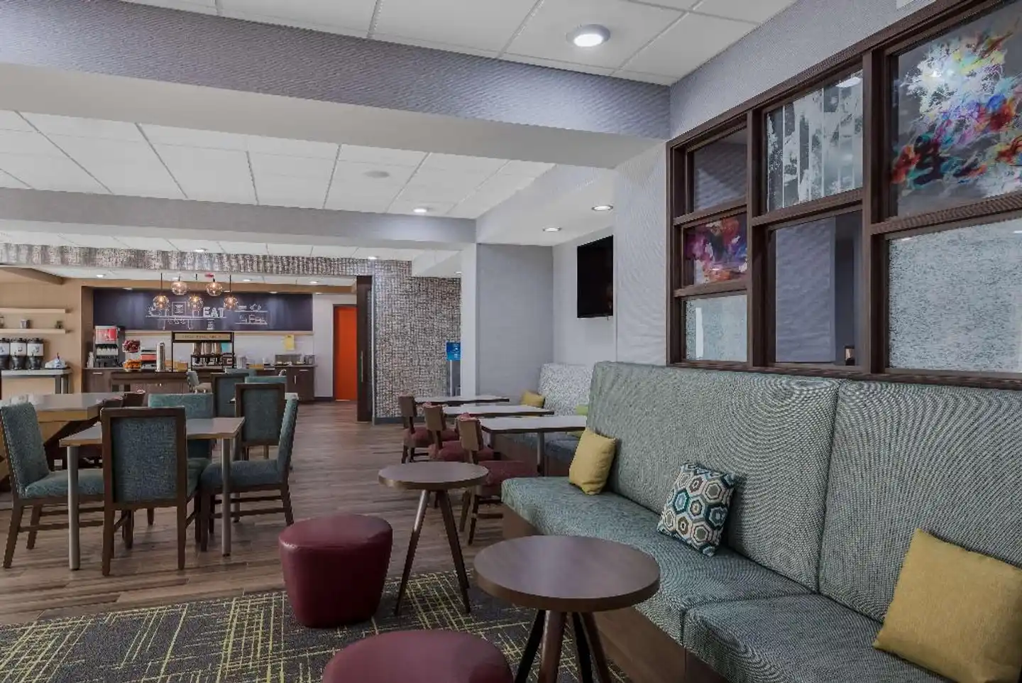 Hampton Inn Williams Bar