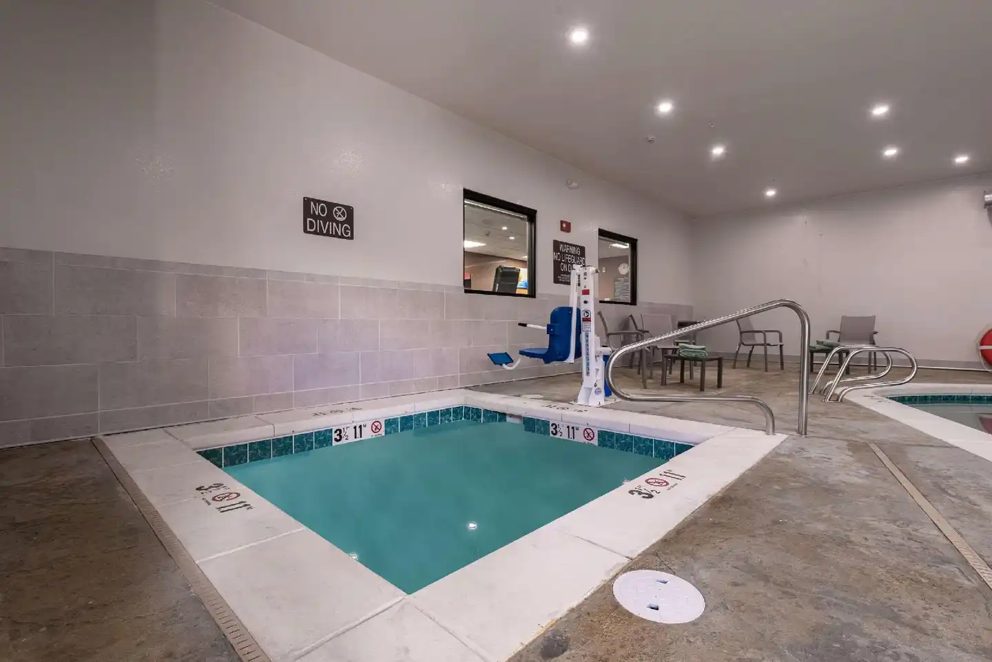 MainStay Suites Colorado Springs East - Medical Center Area Hallenbad