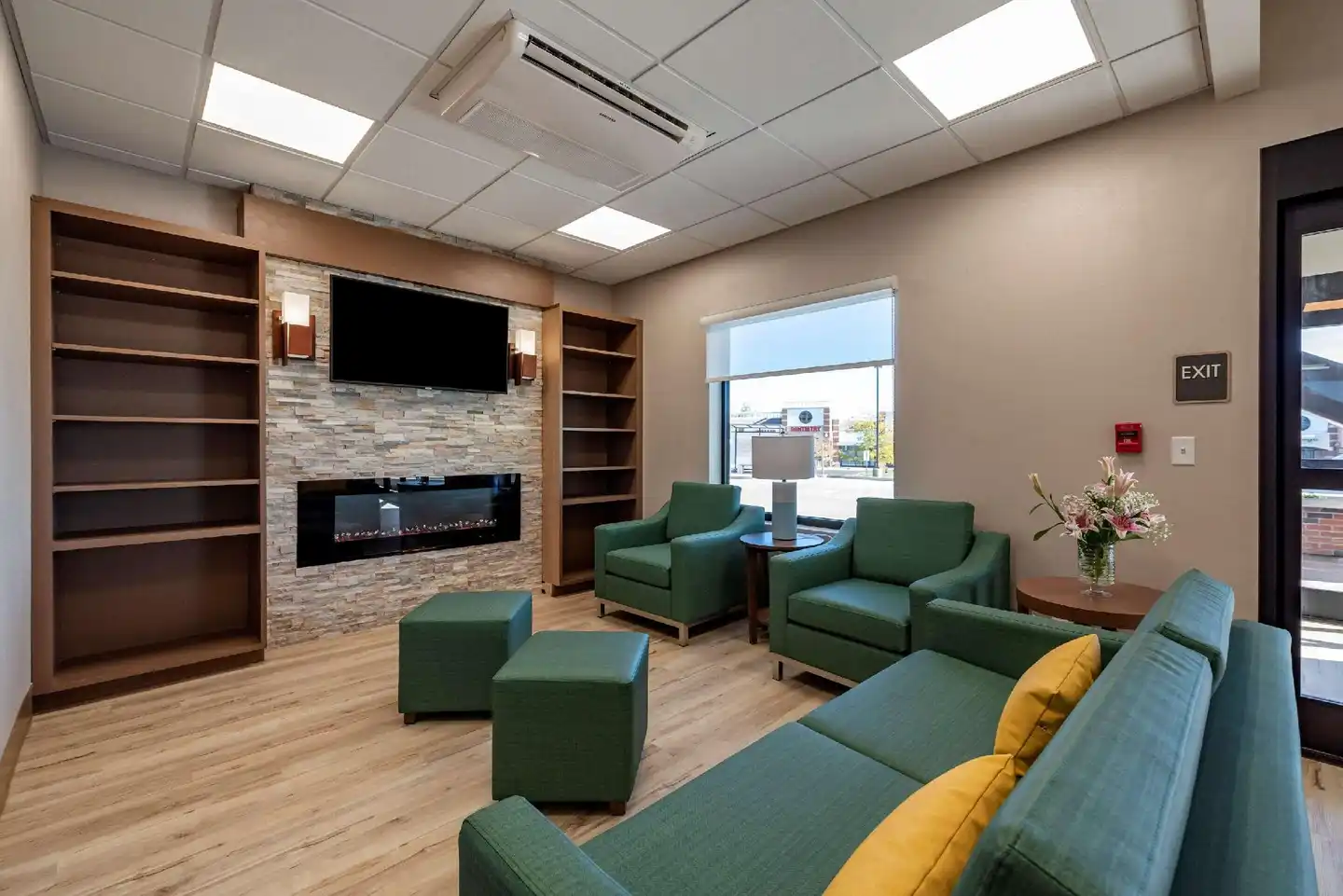 MainStay Suites Colorado Springs East - Medical Center Area Lobby