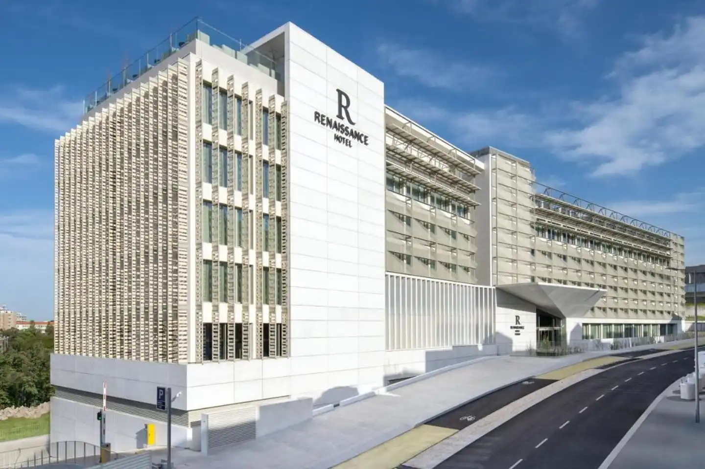 Renaissance Porto Lapa Hotel Aussenansicht