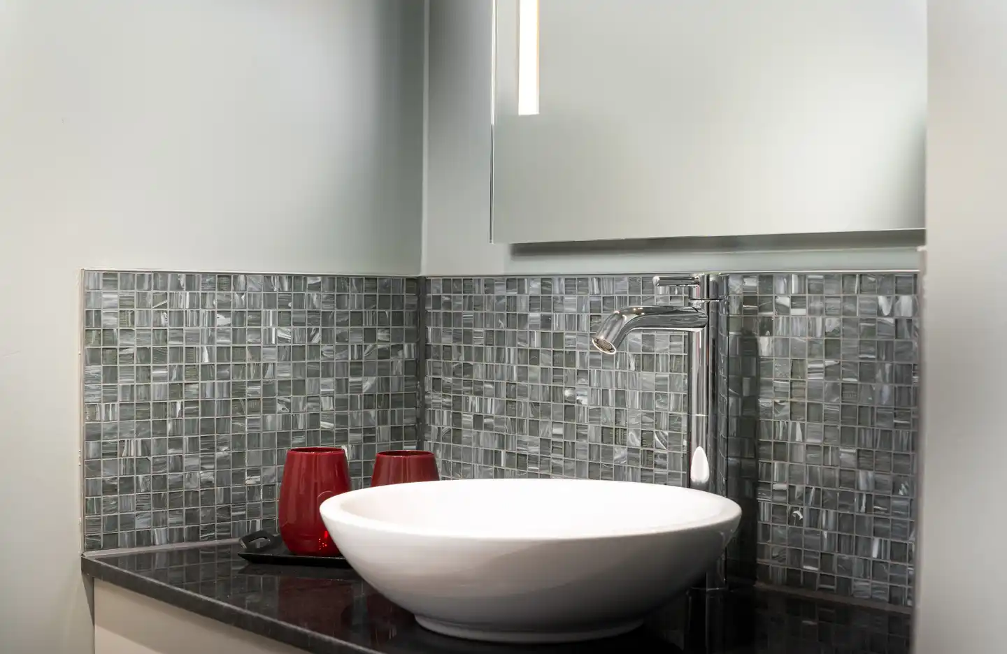 Leonardo Royal Hotel Cologne Bonn Airport Badezimmer