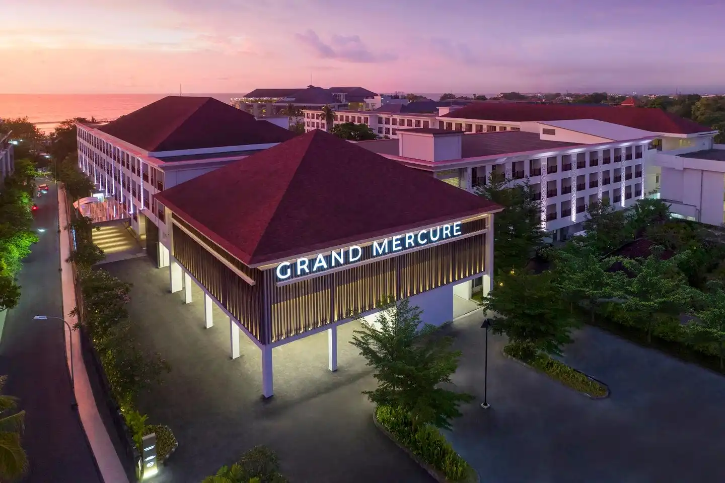 Grand Mercure Bali Seminyak Aussenansicht