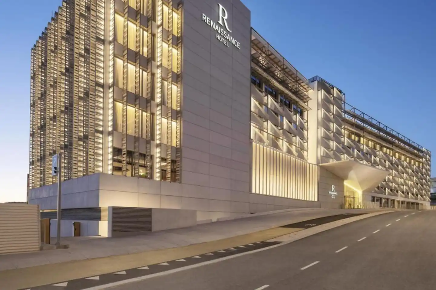 Renaissance Porto Lapa Hotel Aussenansicht