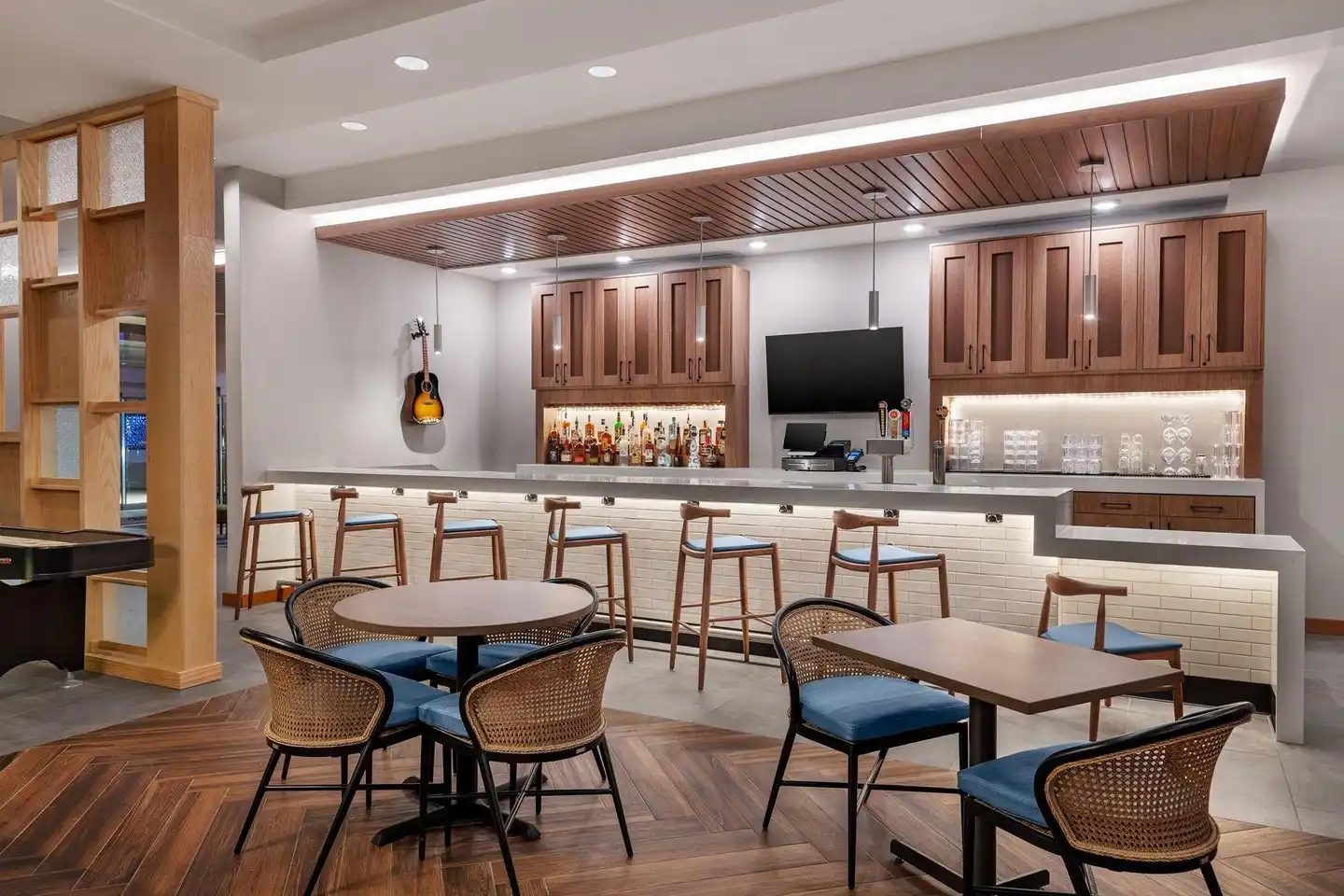 Fairfield by Marriott Inn and Suites Austin Downtown Bar