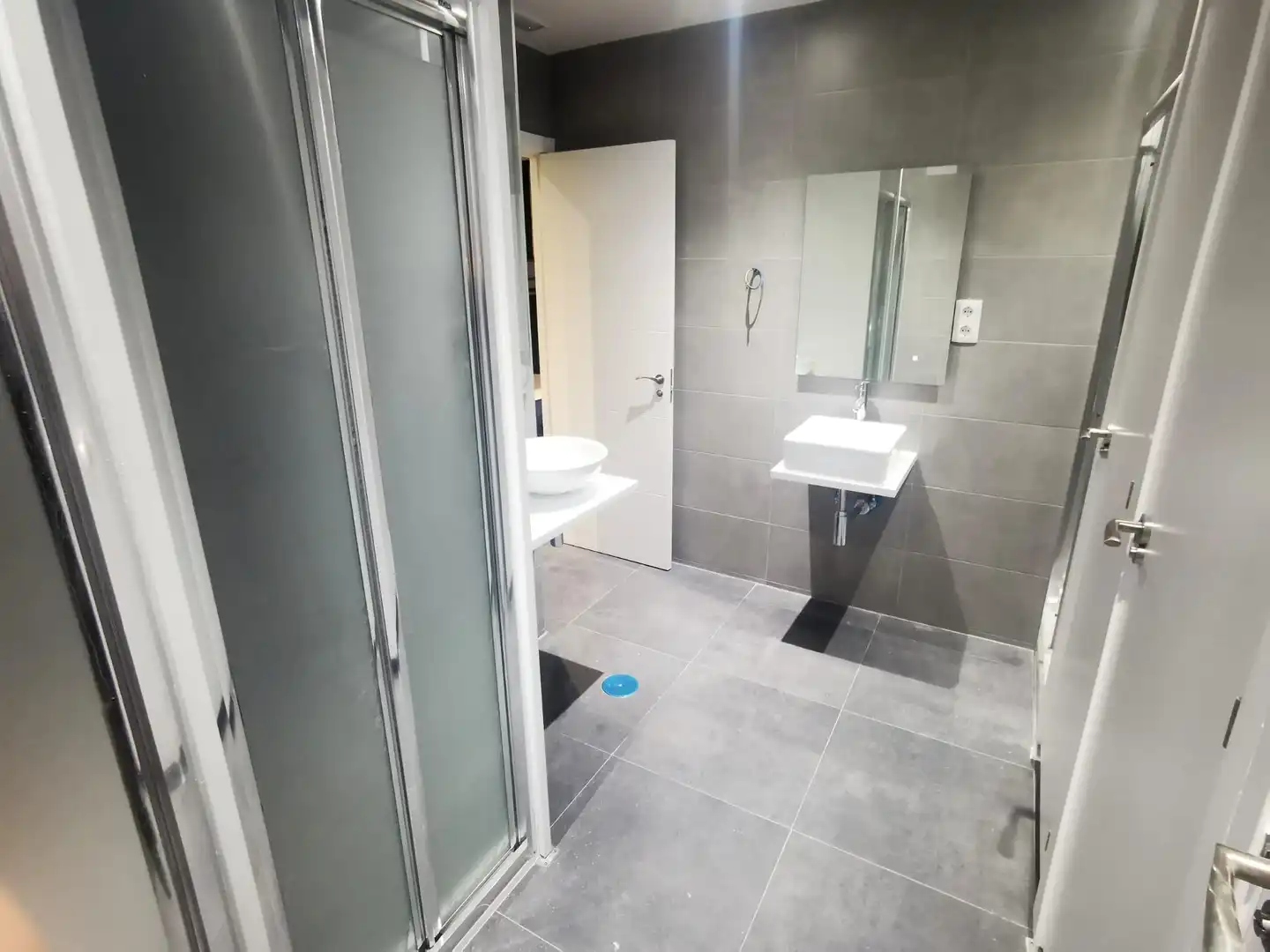 Madriz Hostel Badezimmer