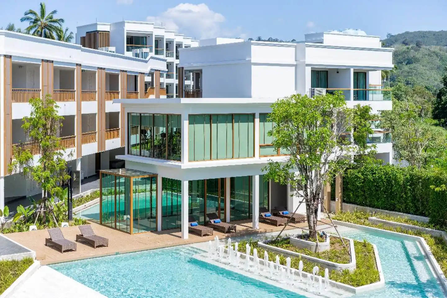 Bella Nara Phuket Naiyang Beach Pool