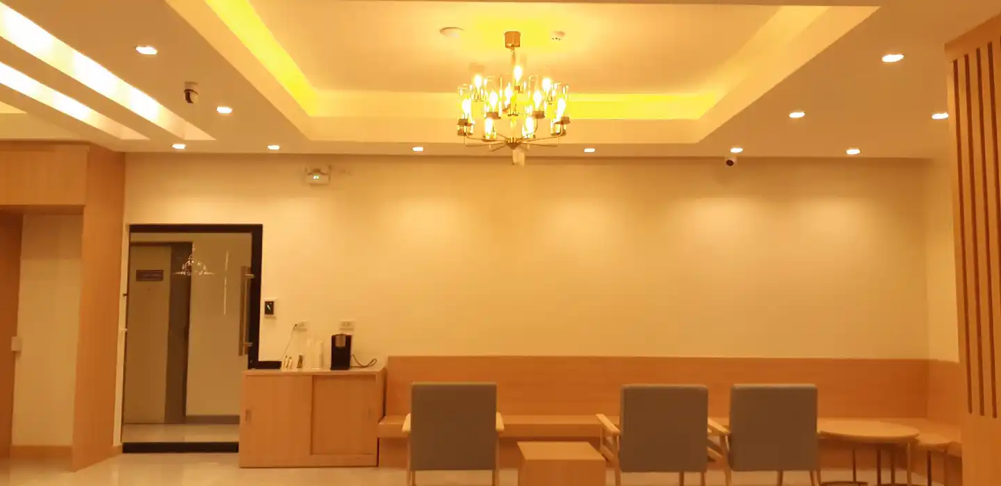 Ceniq Hotel Lobby