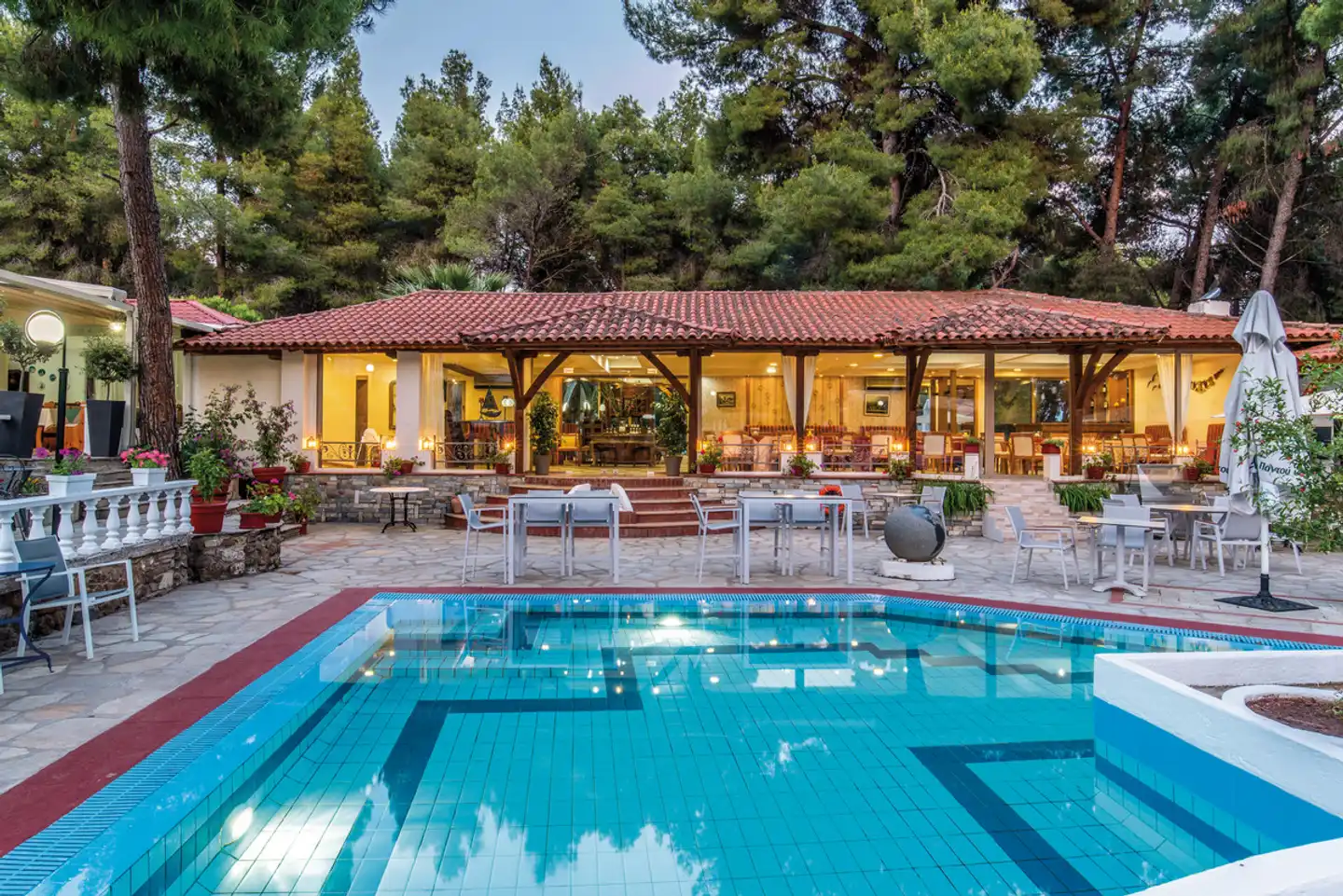 Porfi Beach Pool