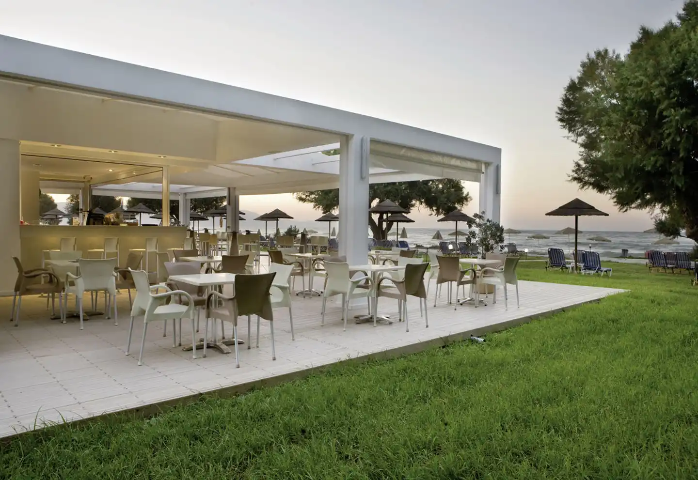 Geraniotis Beach Restaurant