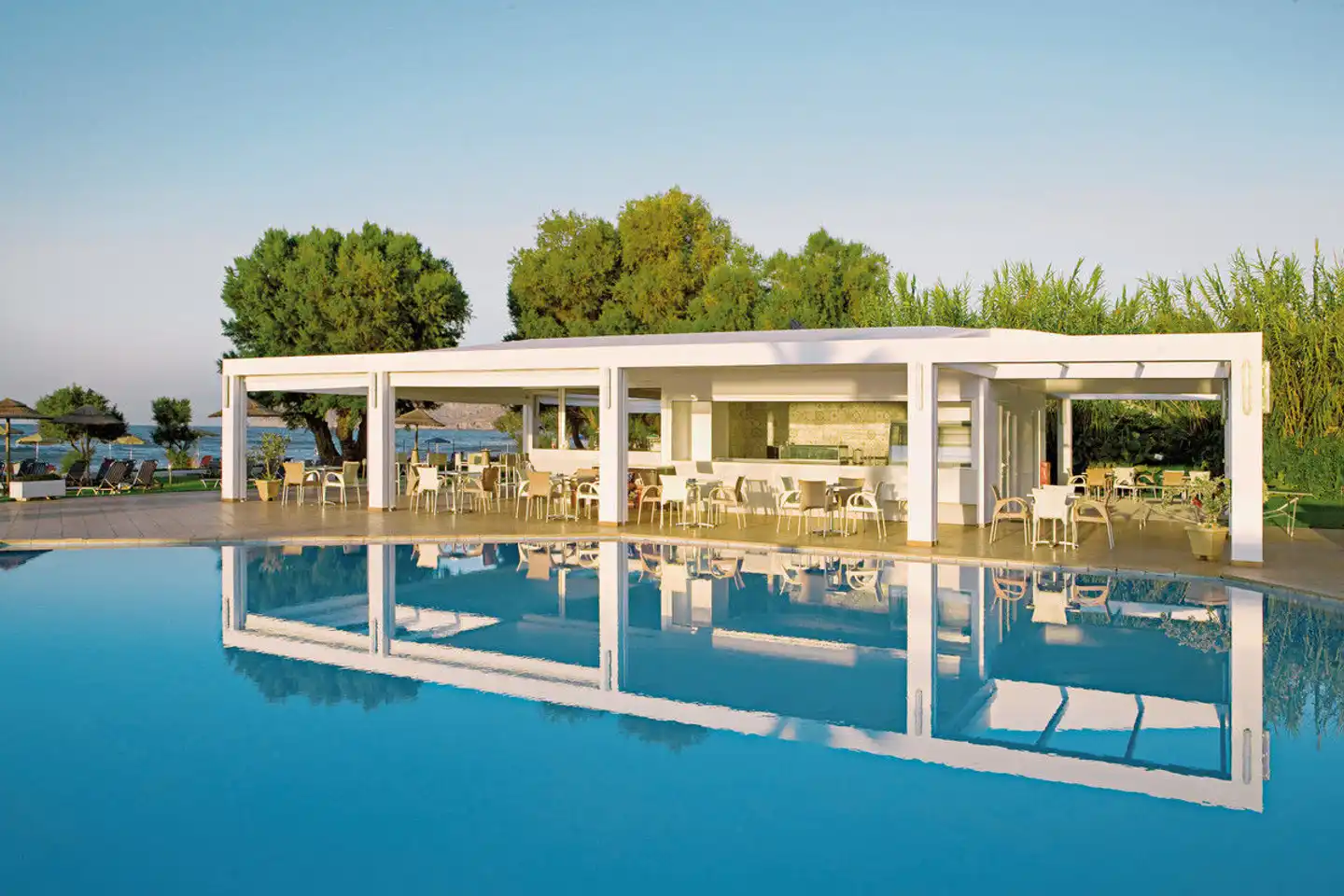 Geraniotis Beach Pool