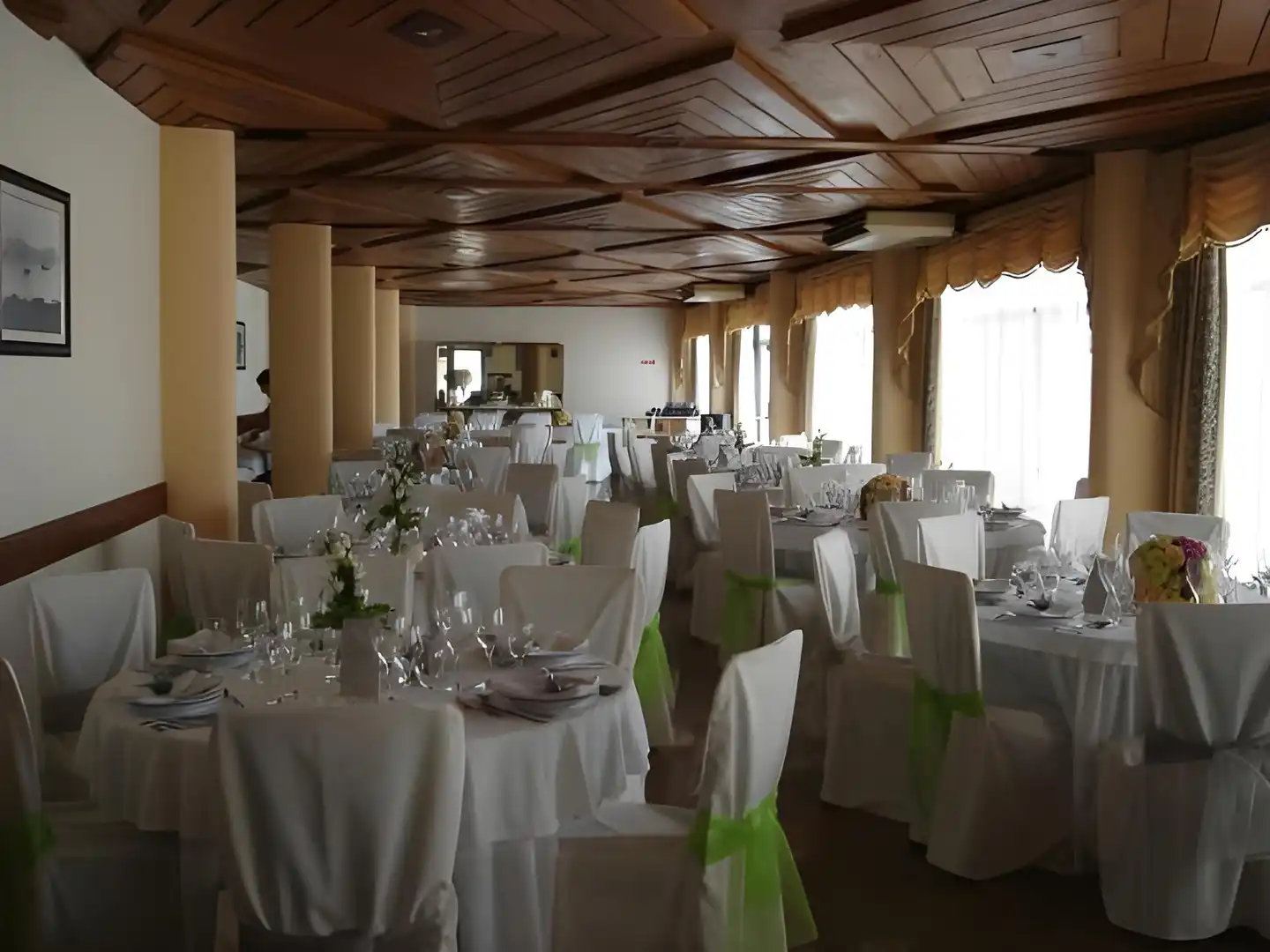 Caravelas Restaurant