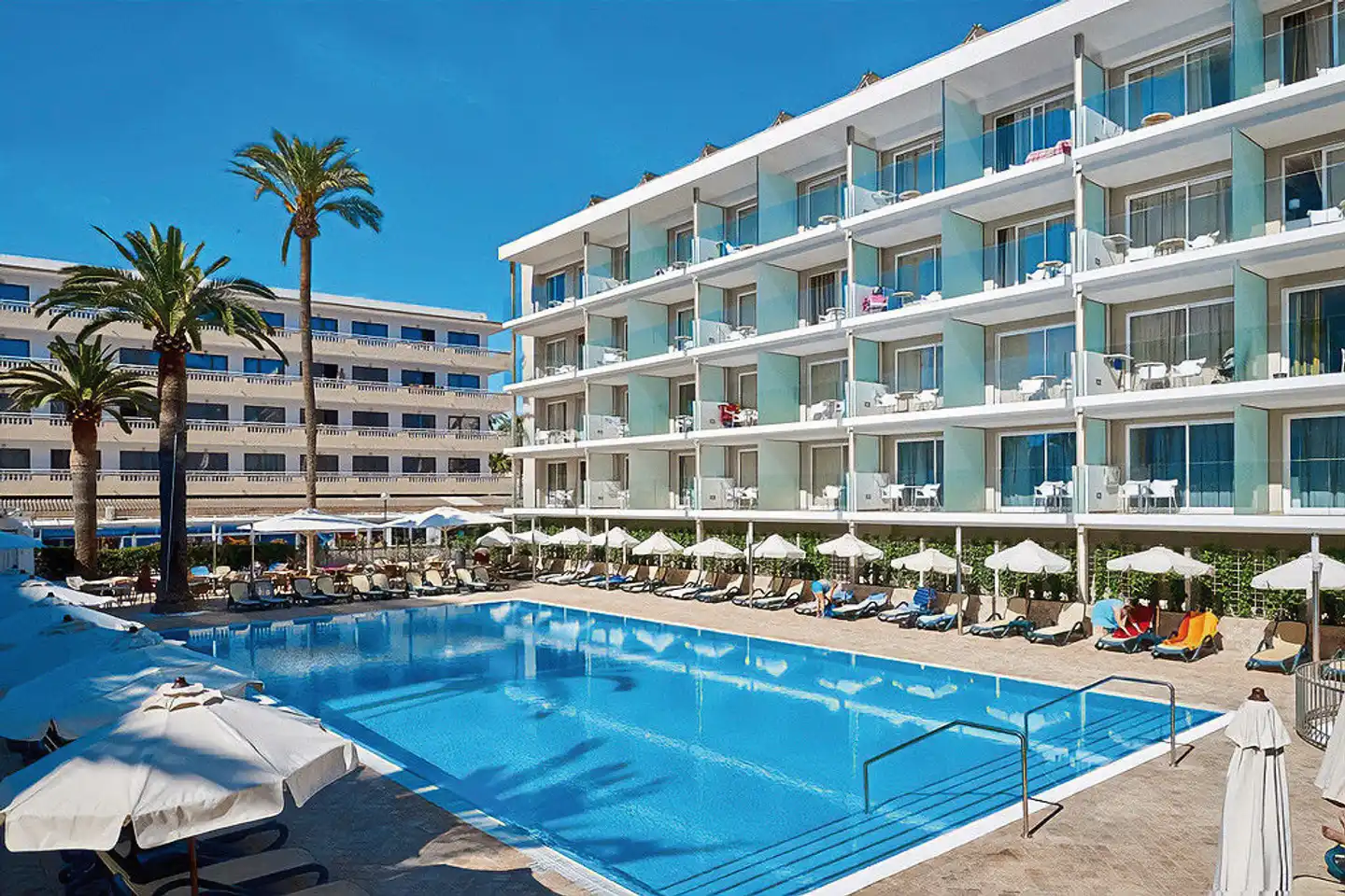 Hipotels Don Juan Pool